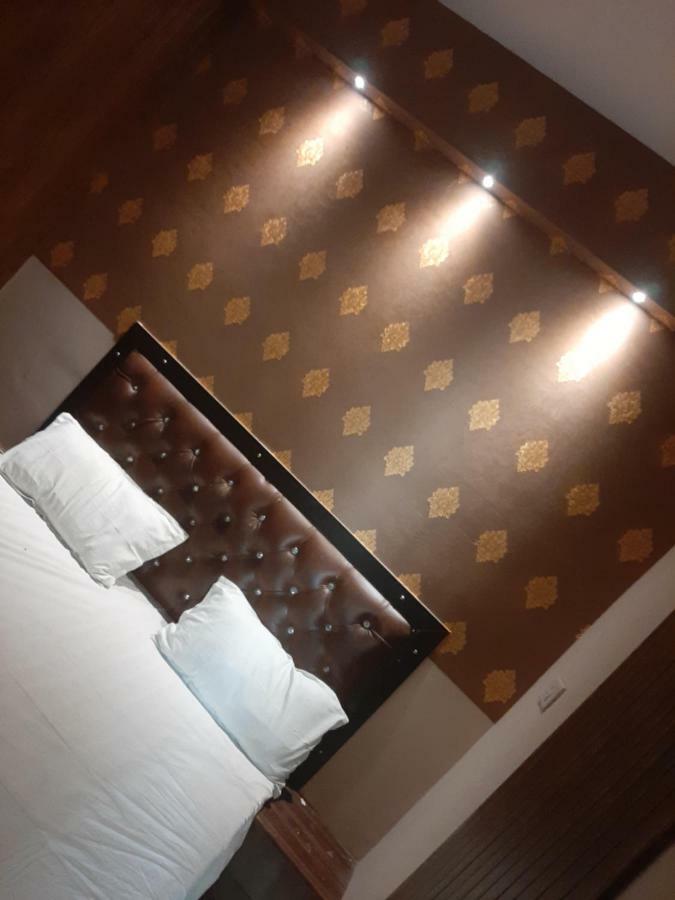 Hotel Varanasi Ganges Luaran gambar